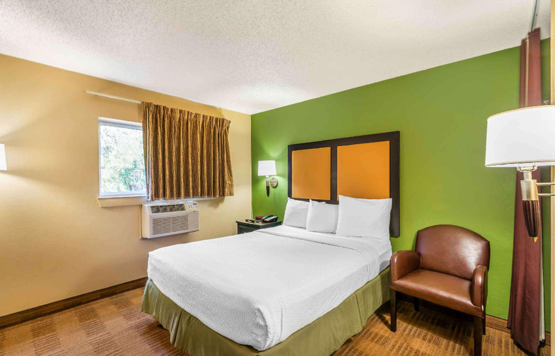 Bedroom 26