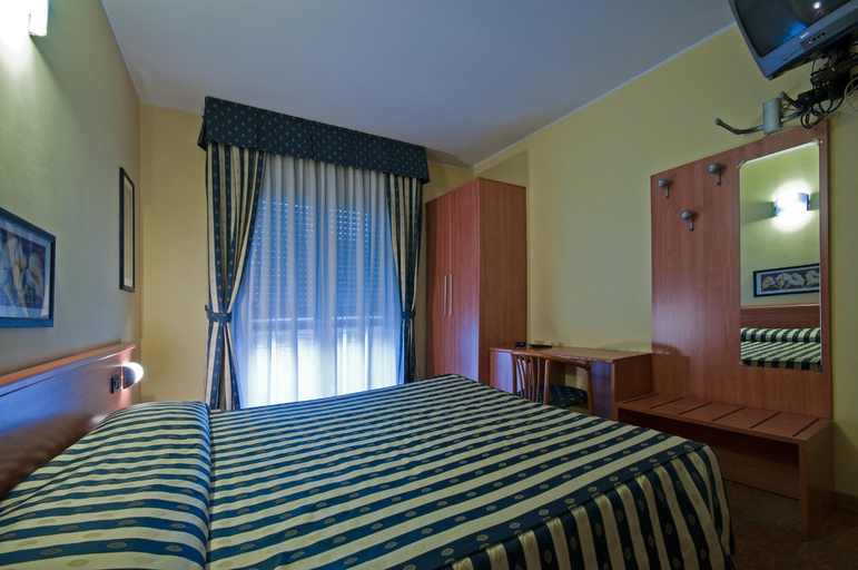 Bedroom 9
