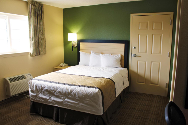 Bedroom 13