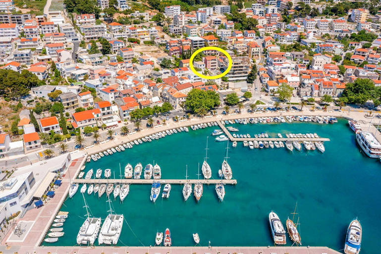 Exterior view, Apartments Teo - Center with Free Parking, Baška Voda
