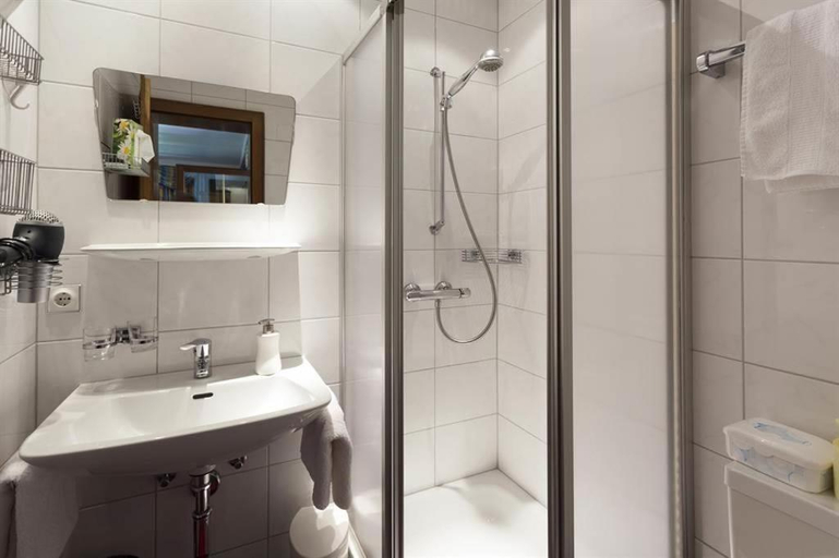 Bathroom 2, Haus Nannaree, Bludenz