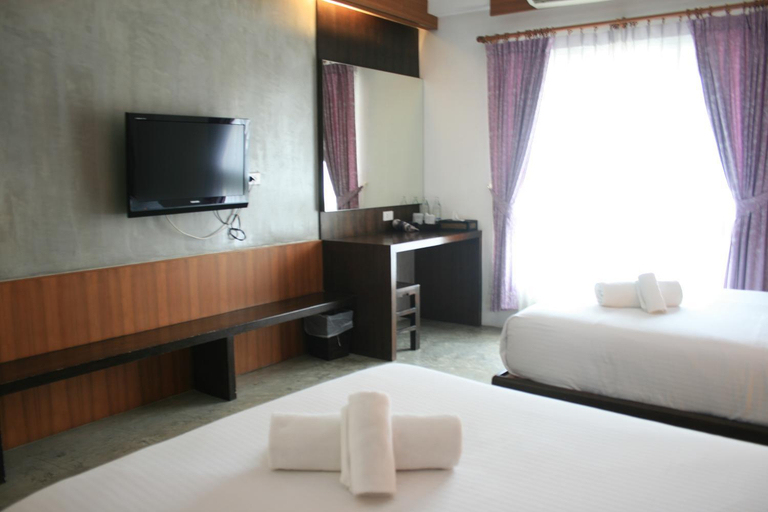 Bedroom 8