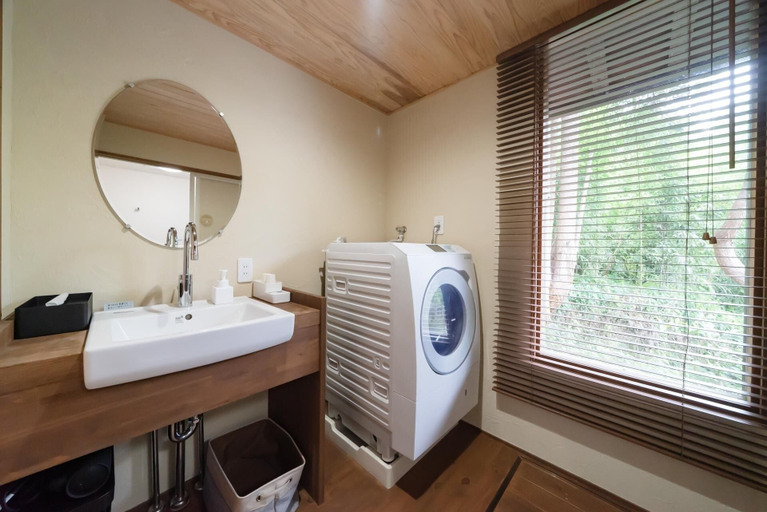 Bathroom 2, Tagomori no Akari, Ukiha