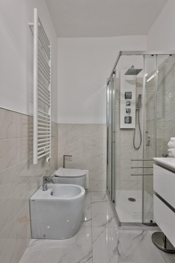 Il Poggiolo by Apartments To art, Torino