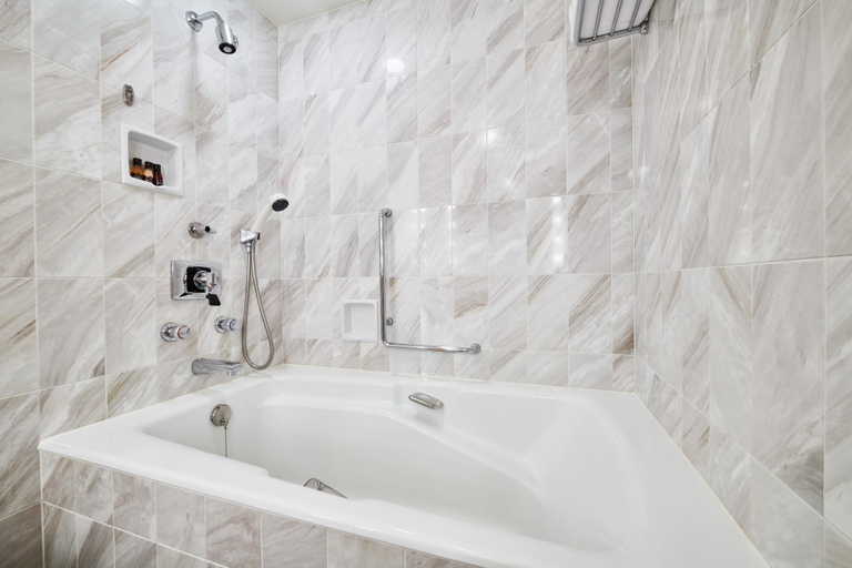 Bathroom 29