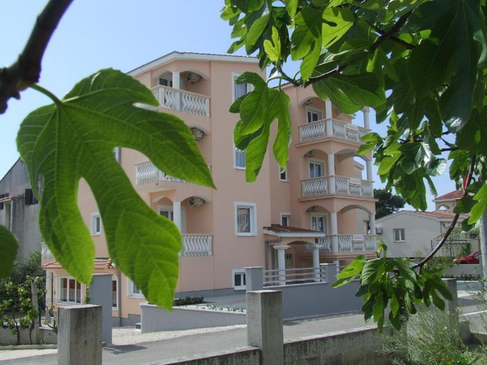 Others 5, Rooms & Apartments Ana 2, Zadar