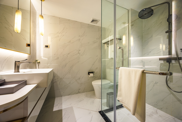 Bathroom 9