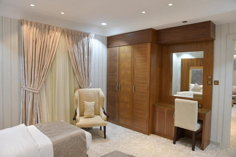 Bedroom 2, Crown City Hotel, Riyadh