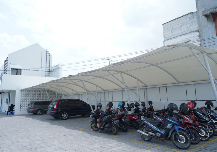 Exterior & Views 1, Ofo Kost Premium Syariah Kampung Inggris Pare, Kediri
