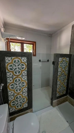 Bathroom 4, Rancho Da Serra, Martins