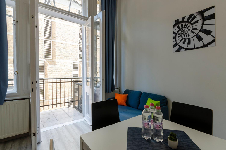 Others 4, Bartok Suites, Budapesti