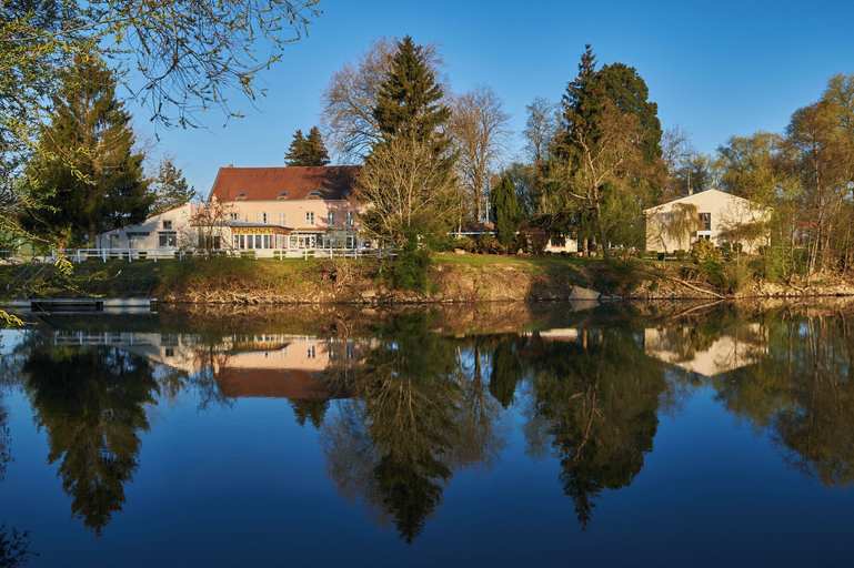 Exterior & Views 2, AUBERGE DU PORT, Ardennes