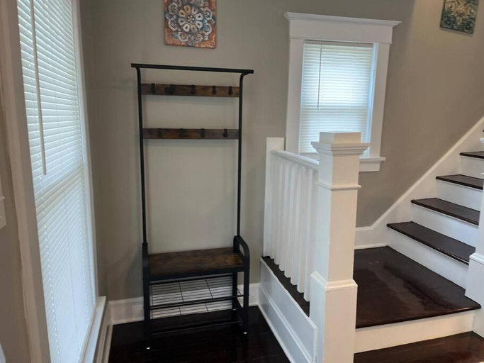 Others 4, Ridgeway 2 Bedroom House near Xavier Downtown, Hamilton