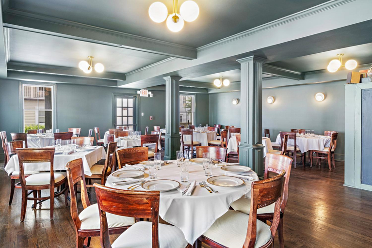 Food & Drinks 5, Majestic Hotel, Monmouth