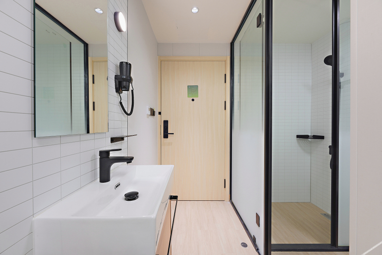 Bathroom 4, Hi Inn Beijing Daxing Biomedical Base Metro Station, Beijing