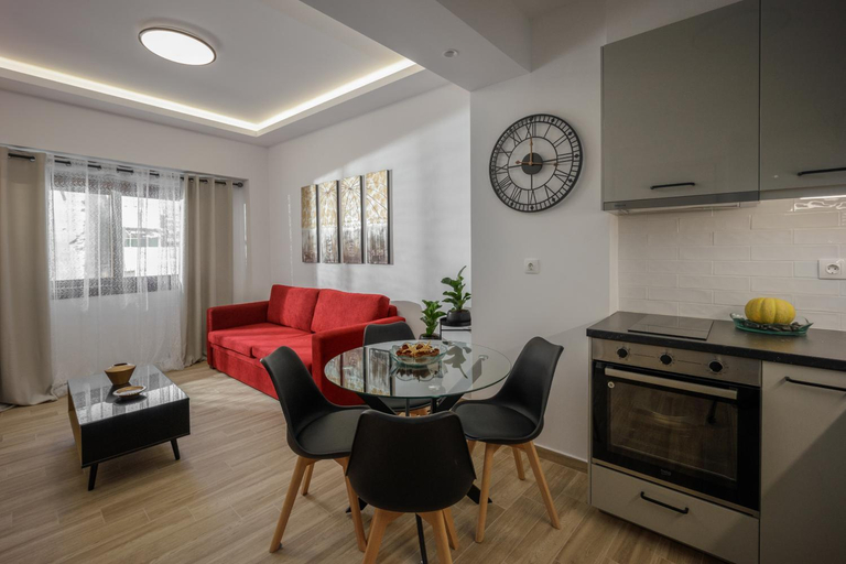 Facilities 5, Pap's Lab Apartments, Crete
