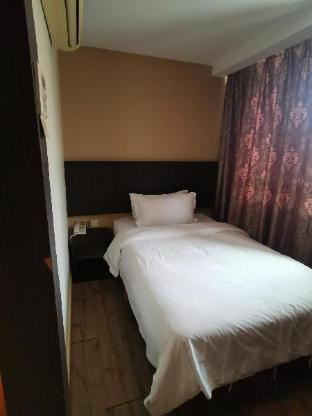 Others 4, De Leon Hotel ll, Lahad Datu