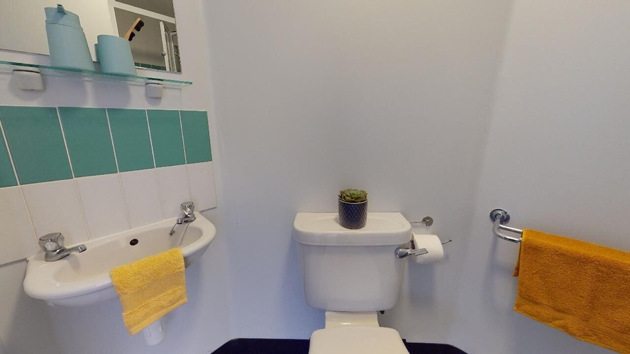 Bathroom 3, Pavilions, Lincolnshire