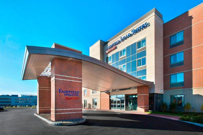 Exterior & Views 2, Fairfield Inn and Suites by Marriott Syracuse Carrier Circle, Onondaga
