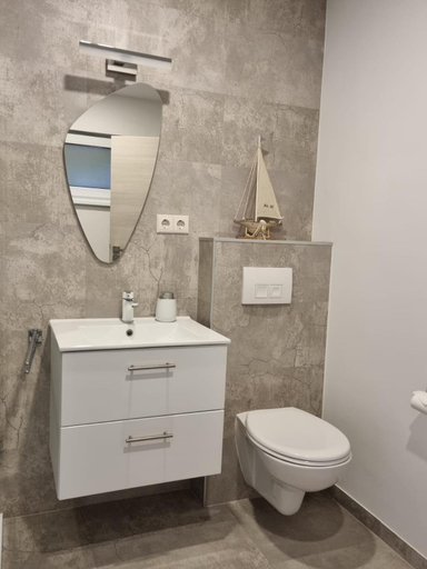 Bathroom 2, Gastehaus Windrose, Bayreuth