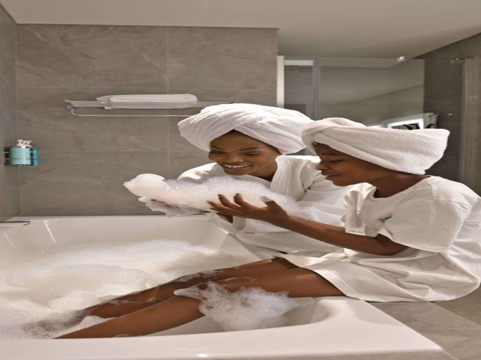 Bathroom, Novotel Kinshasa La Gombe, Kinshasa