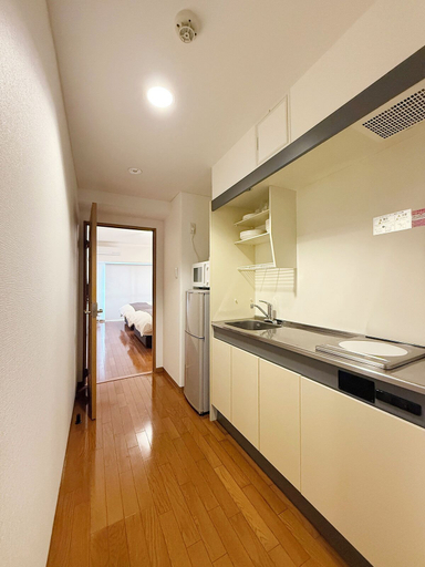 Others 5, Grandeur Hamamoto 504, Hiroshima