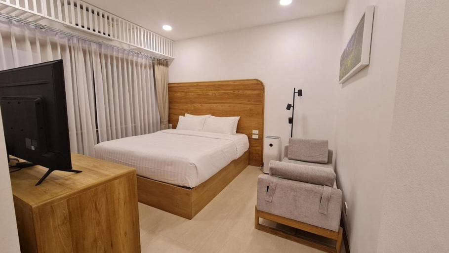 Bedroom 8