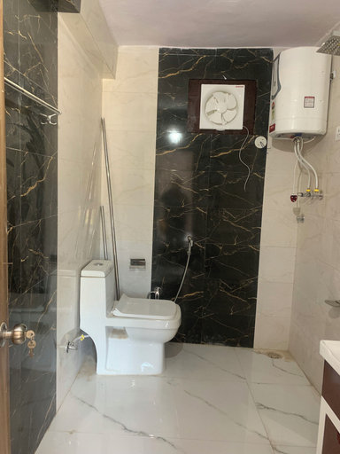 Bathroom, Beer Castle Hotel, Shimla
