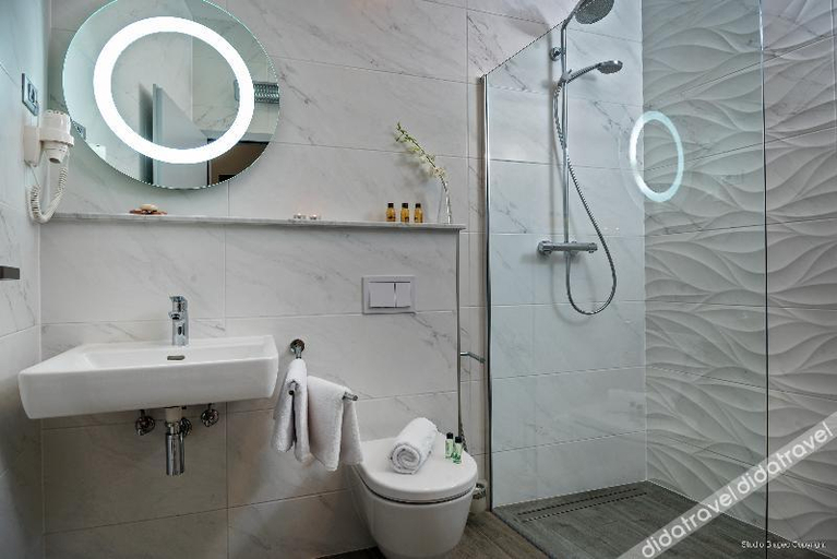 Bathroom 4, Priska Med Luxury Rooms, Split