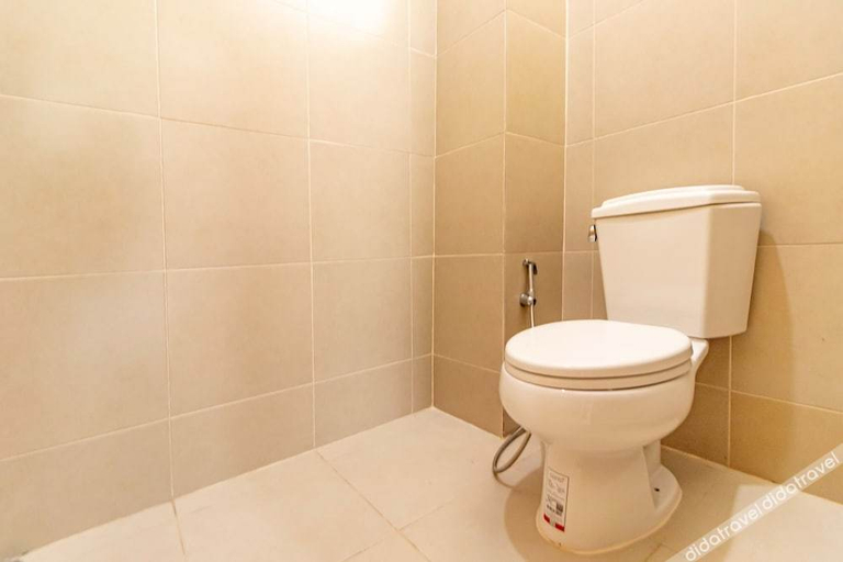 Bathroom 4, Your Place Hotel, Bang Plad