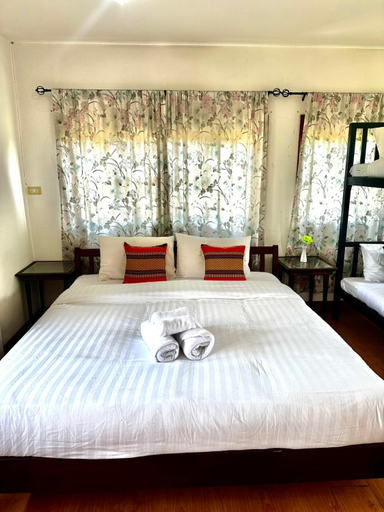 Bedroom 18