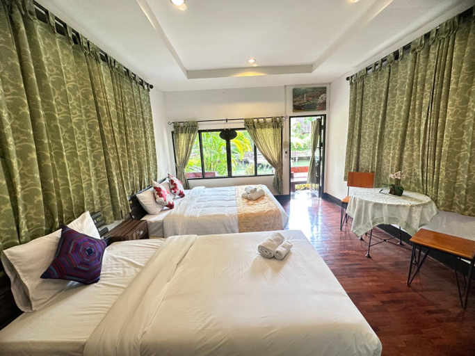 Bedroom 12