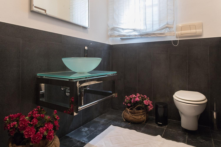 Bathroom 3, Villa Gabriella - Mondello, Palermo