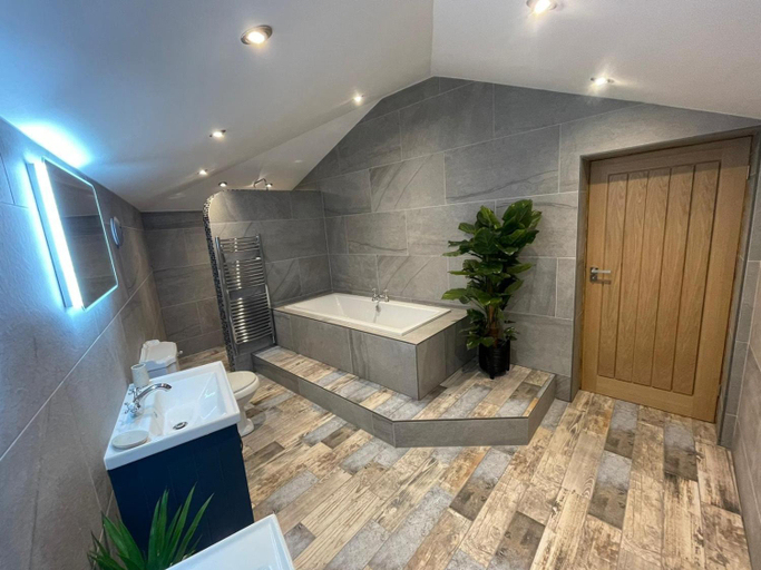 Others 4, Harewell wood lodge, North Yorkshire