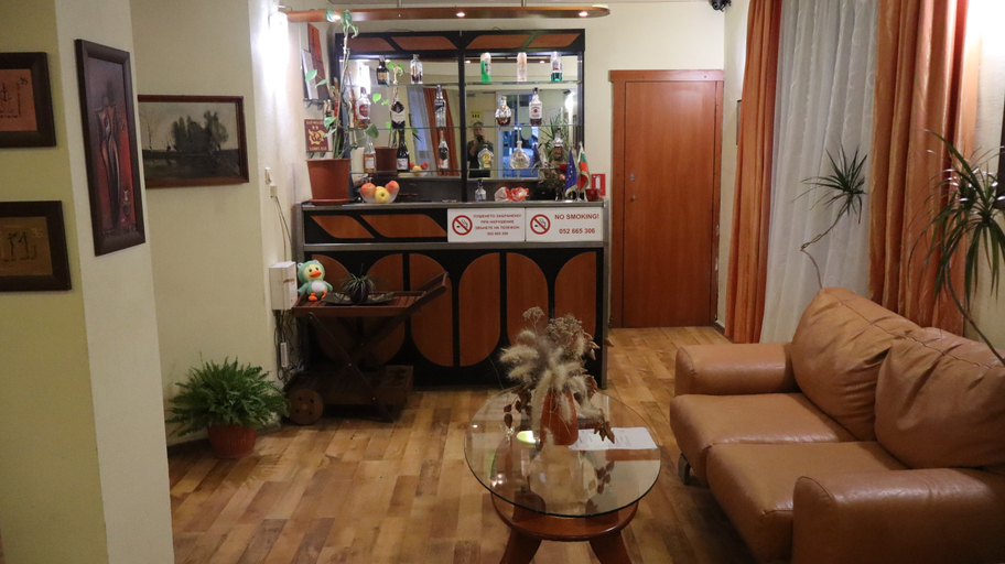 Public Area 2, Palitra Family Hotel, Varna