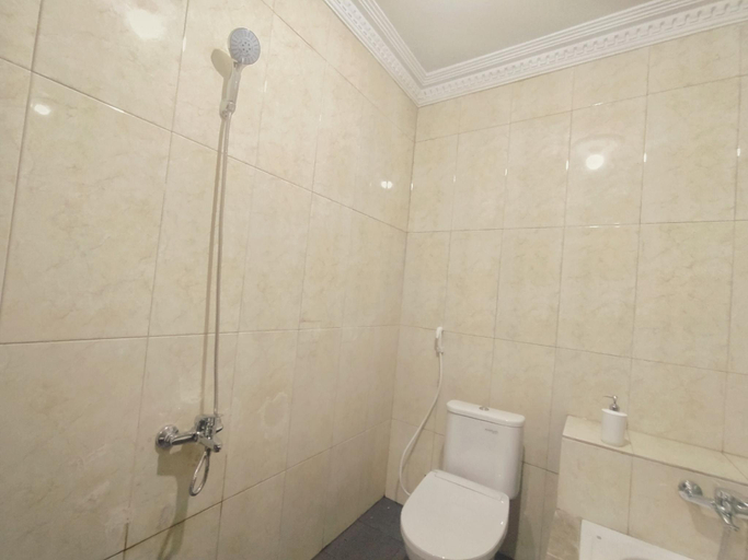Bathroom 4