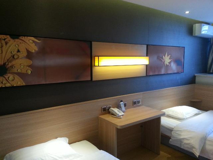 Bedroom 2, 7 Days Inn  Suzhou Luzhi Ancient Town Scenic Spot, Suzhou