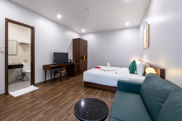 Bedroom 9