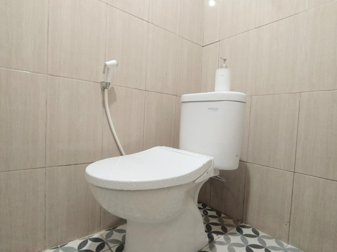 Bathroom 8