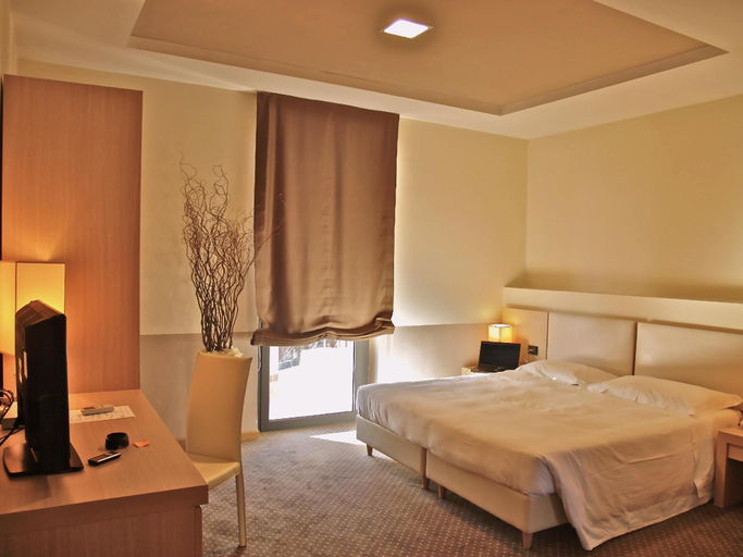 Bedroom 13