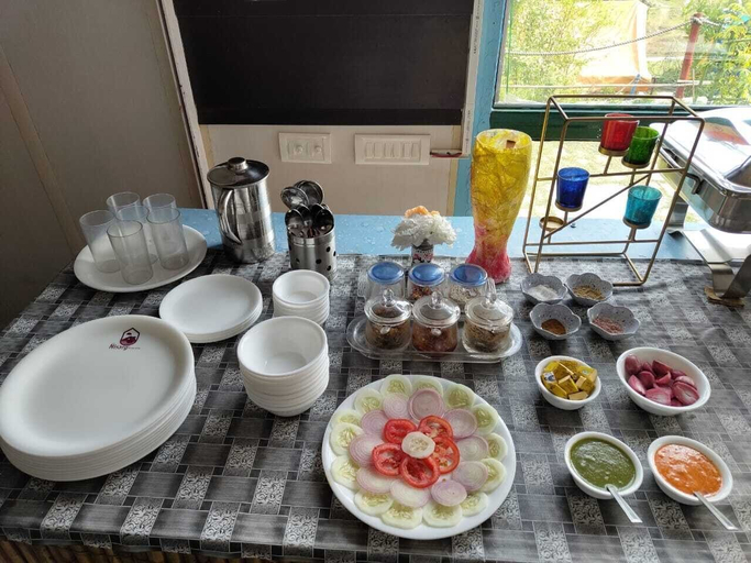 Food & Drinks 4, Nisarg Camping Pods, Almora