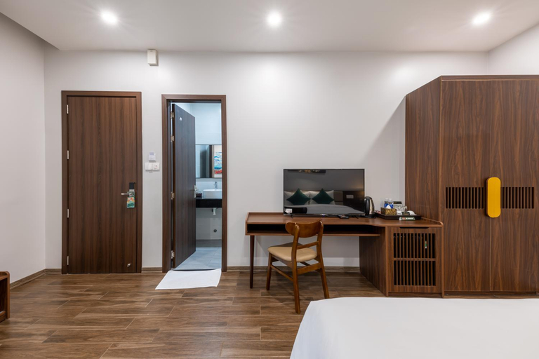 Bedroom 6