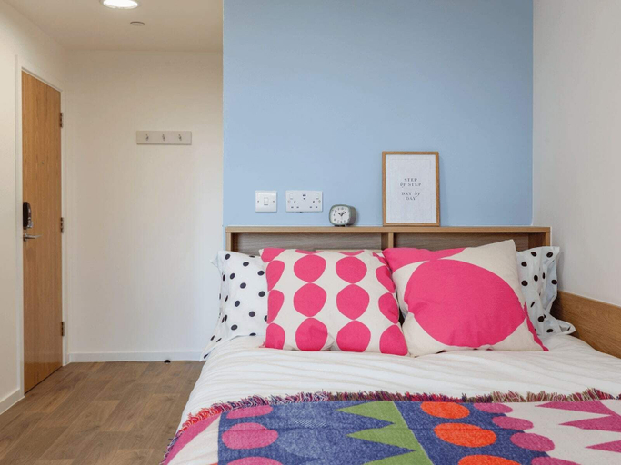 Bedroom 2, For Students Only - Ty Nant in Swansea - Campus Accommodation, Swansea