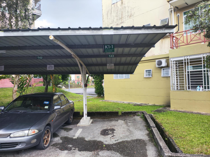 Others 4, Eden 3 Bedrooms Apartment, Kuching