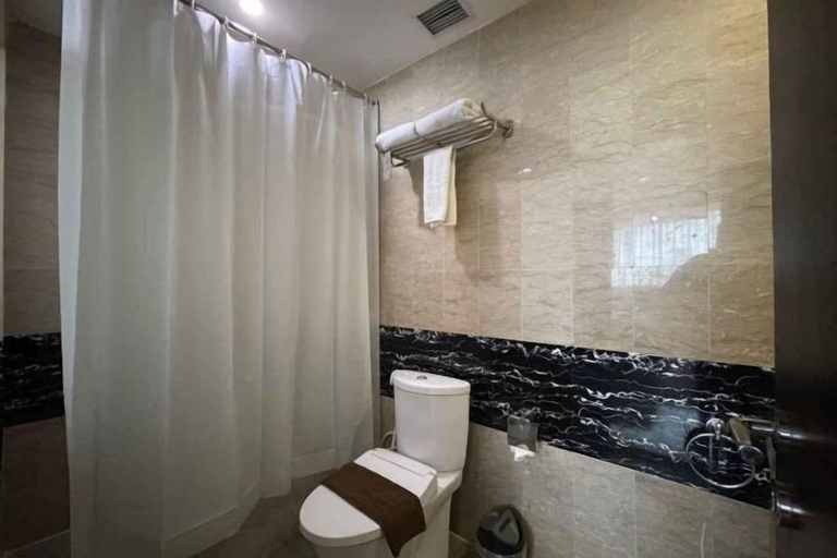 Bathroom 4