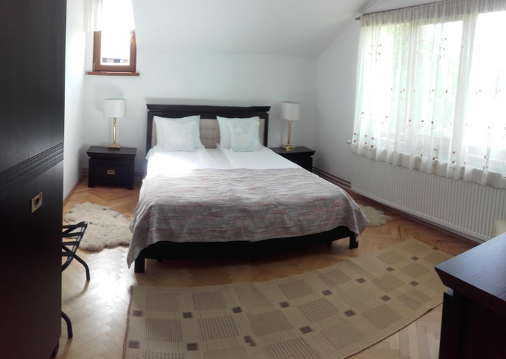 Others 5, Casa Bota, Viseu De Sus