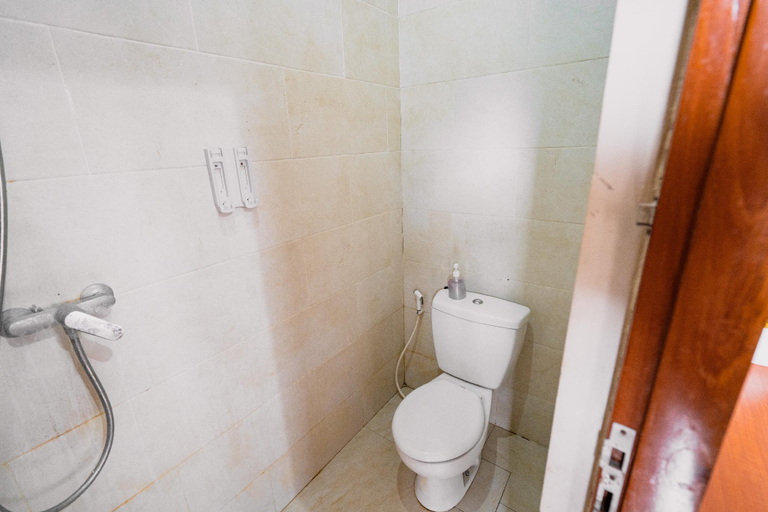 Bathroom 4