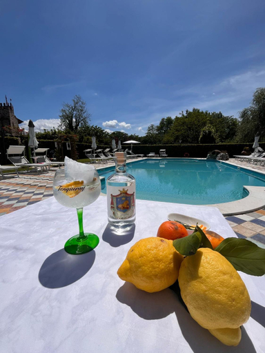 Food & Drinks 26