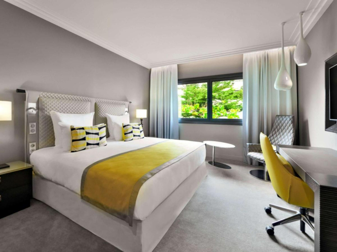 Bedroom 2, Mövenpick Hotel Abidjan, Abidjan