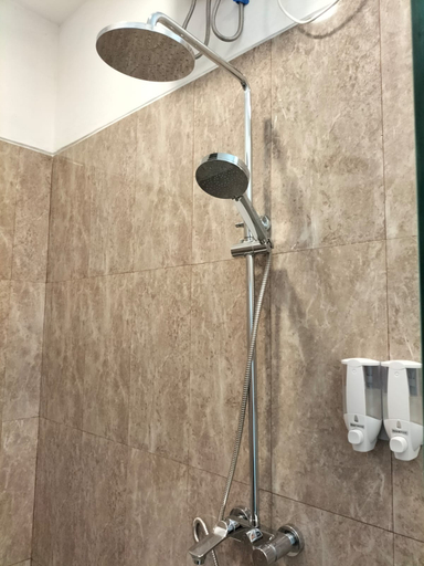 Bathroom 5, Alit Guest House, Badung